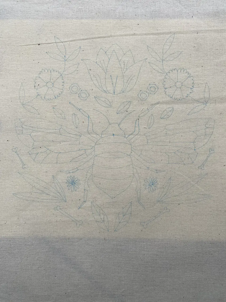 Dibujo en tela Abeja 1