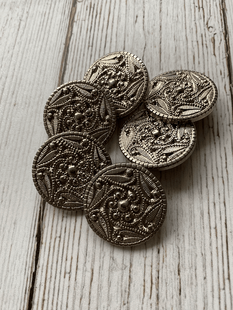 Botón Flor Espiral Plateado