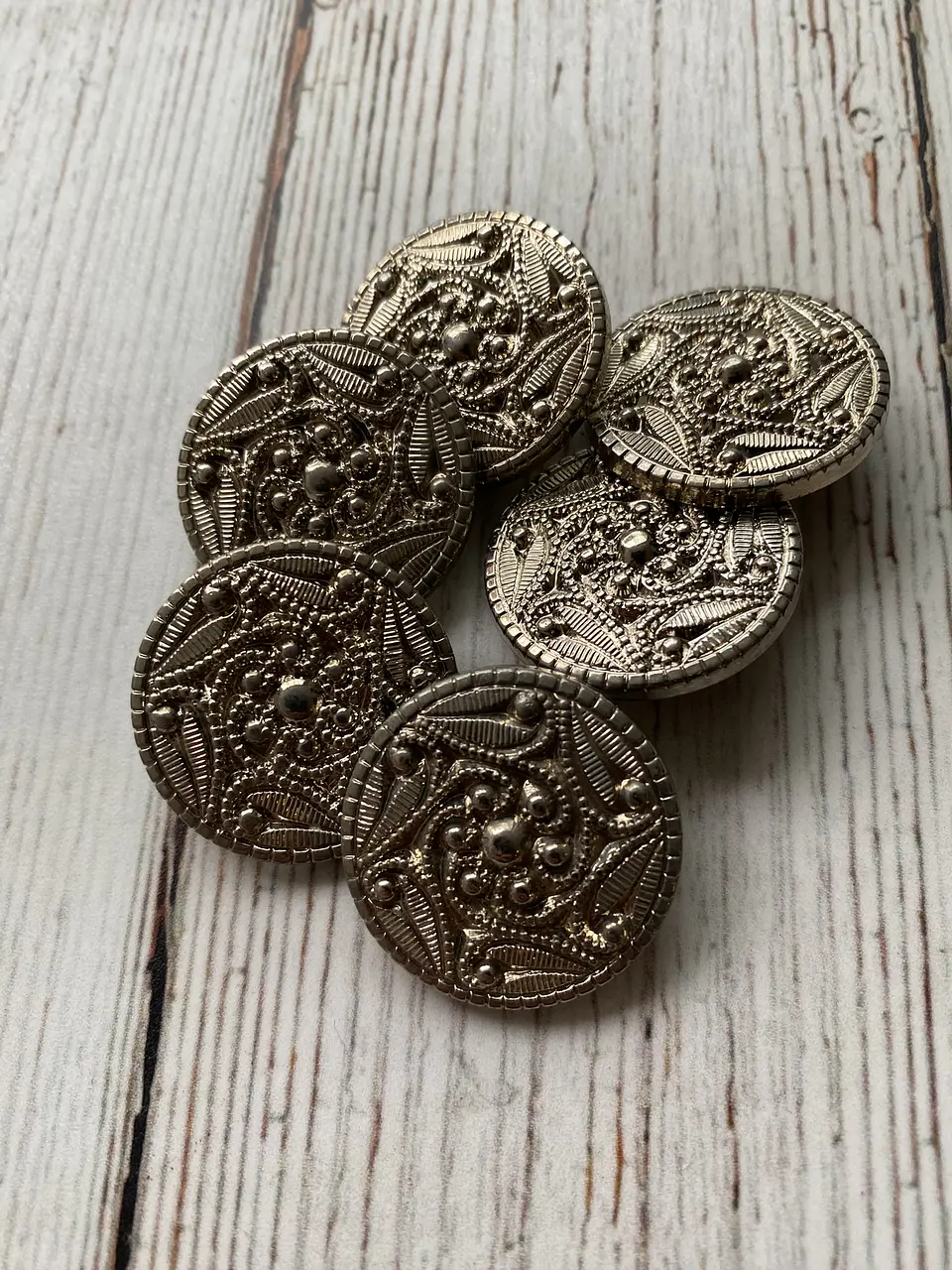 Botón Flor Espiral Plateado 1