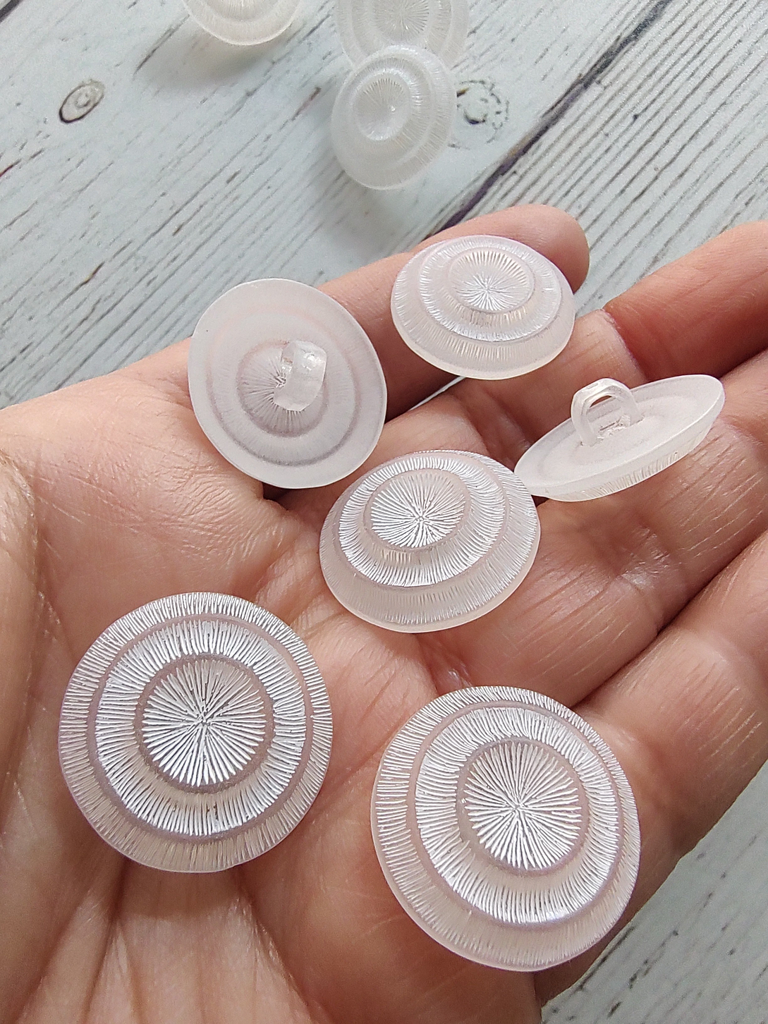 Set 6 Botones Cráter blanco 22mm 1