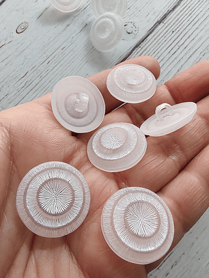 Set 6 Botones Cráter blanco 22mm