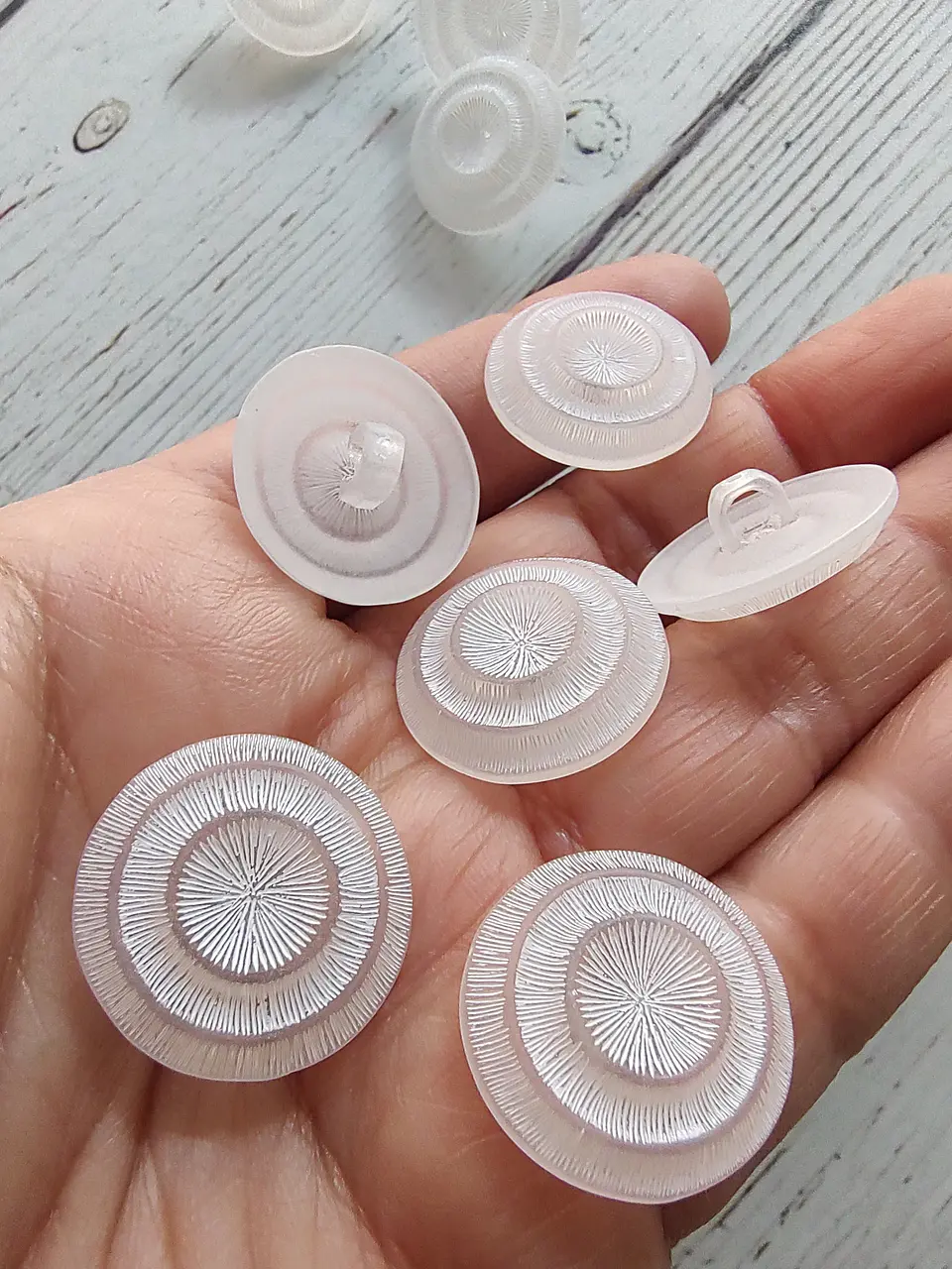 Set 6 Botones Cráter blanco 22mm 1