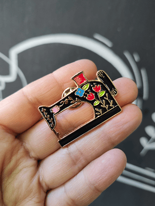 Pin Máquina de Coser Negra