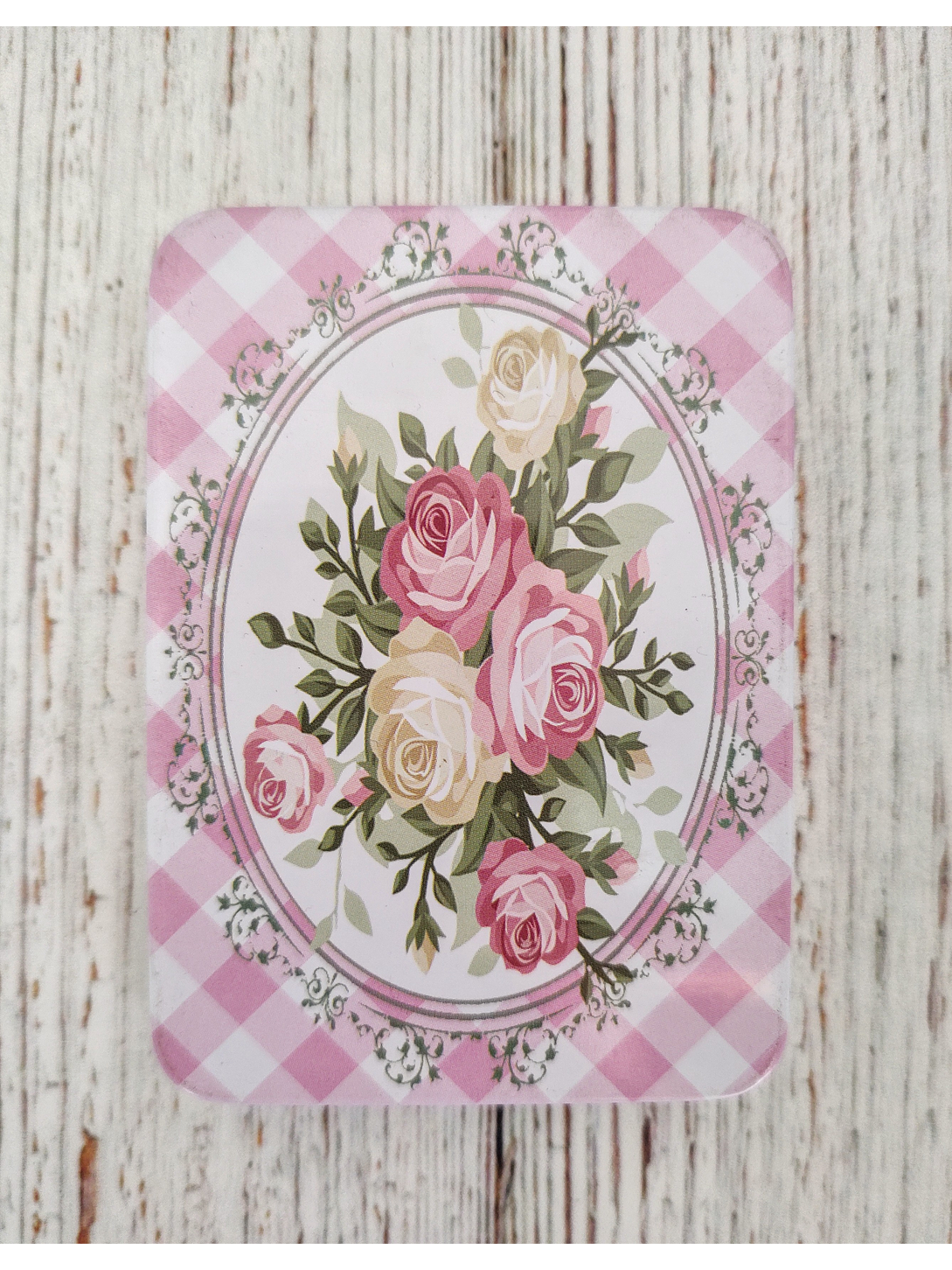 Costurero Básico en lata 7