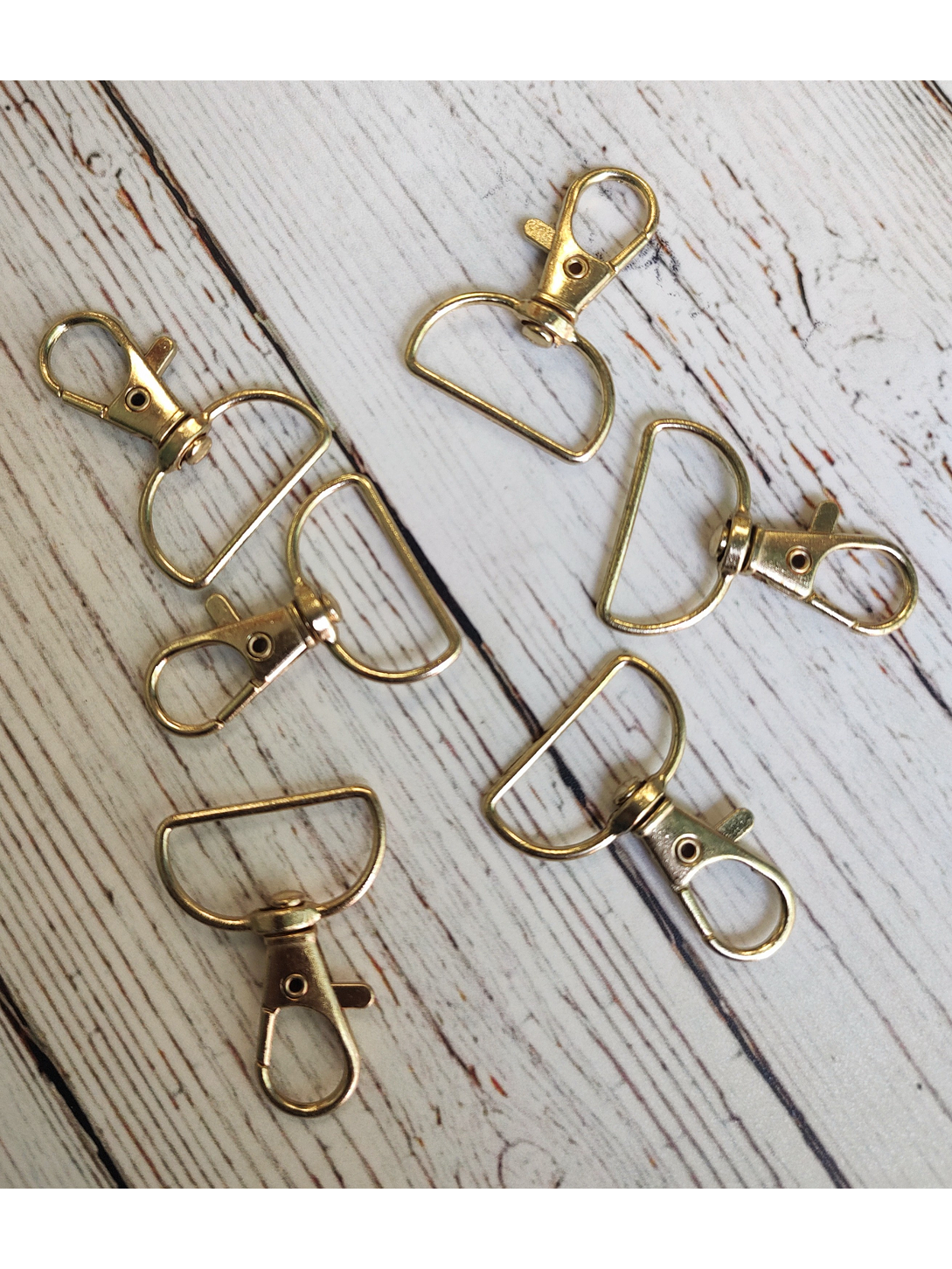 Mosquetones Metálicos Dorados (6und) 2