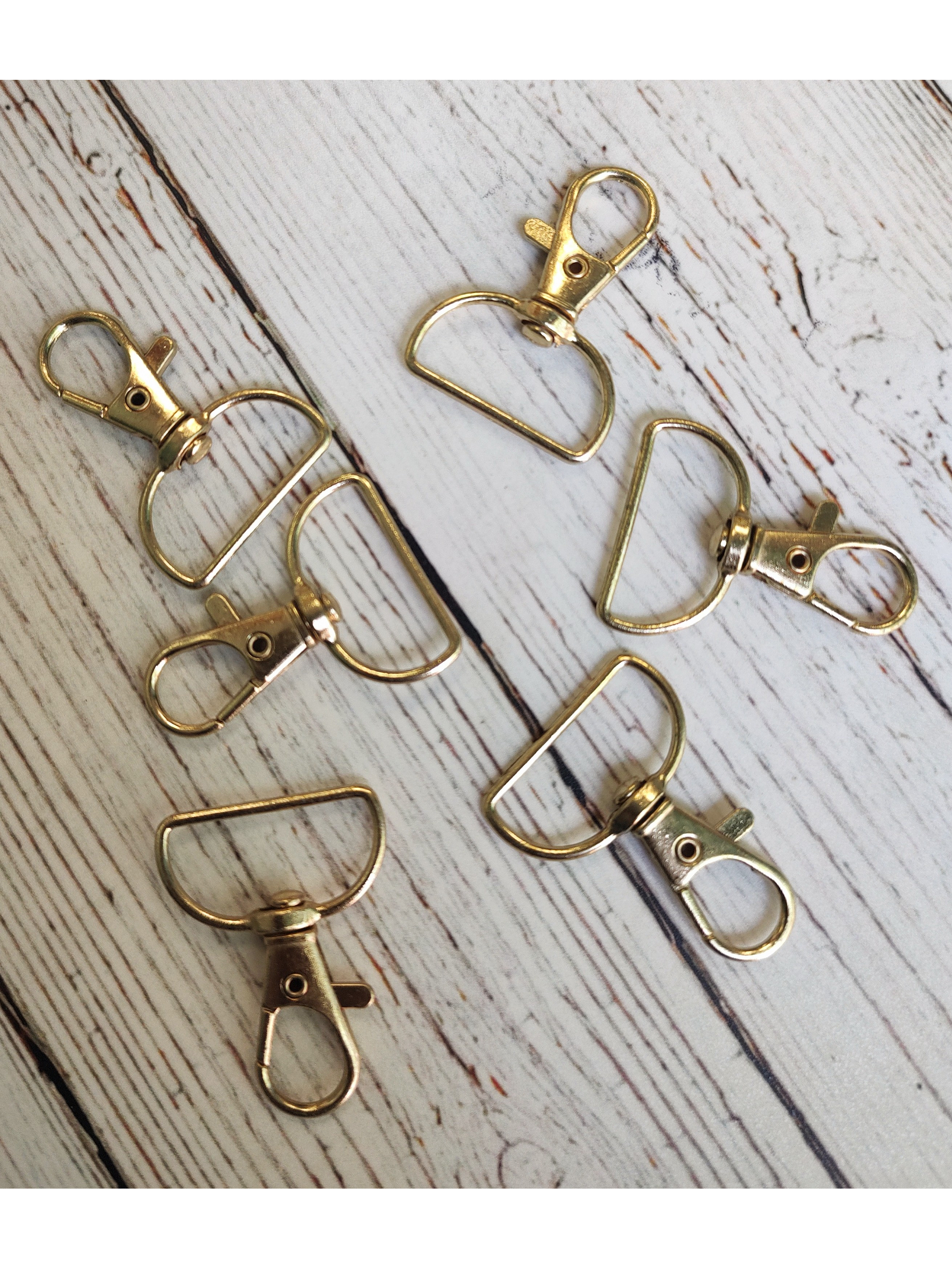 Mosquetones Metálicos Dorados (6und) 2