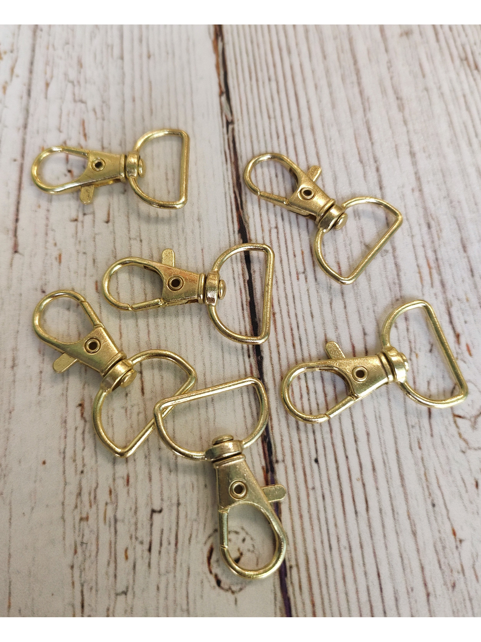 Mosquetones Metálicos Dorados (6und) 1