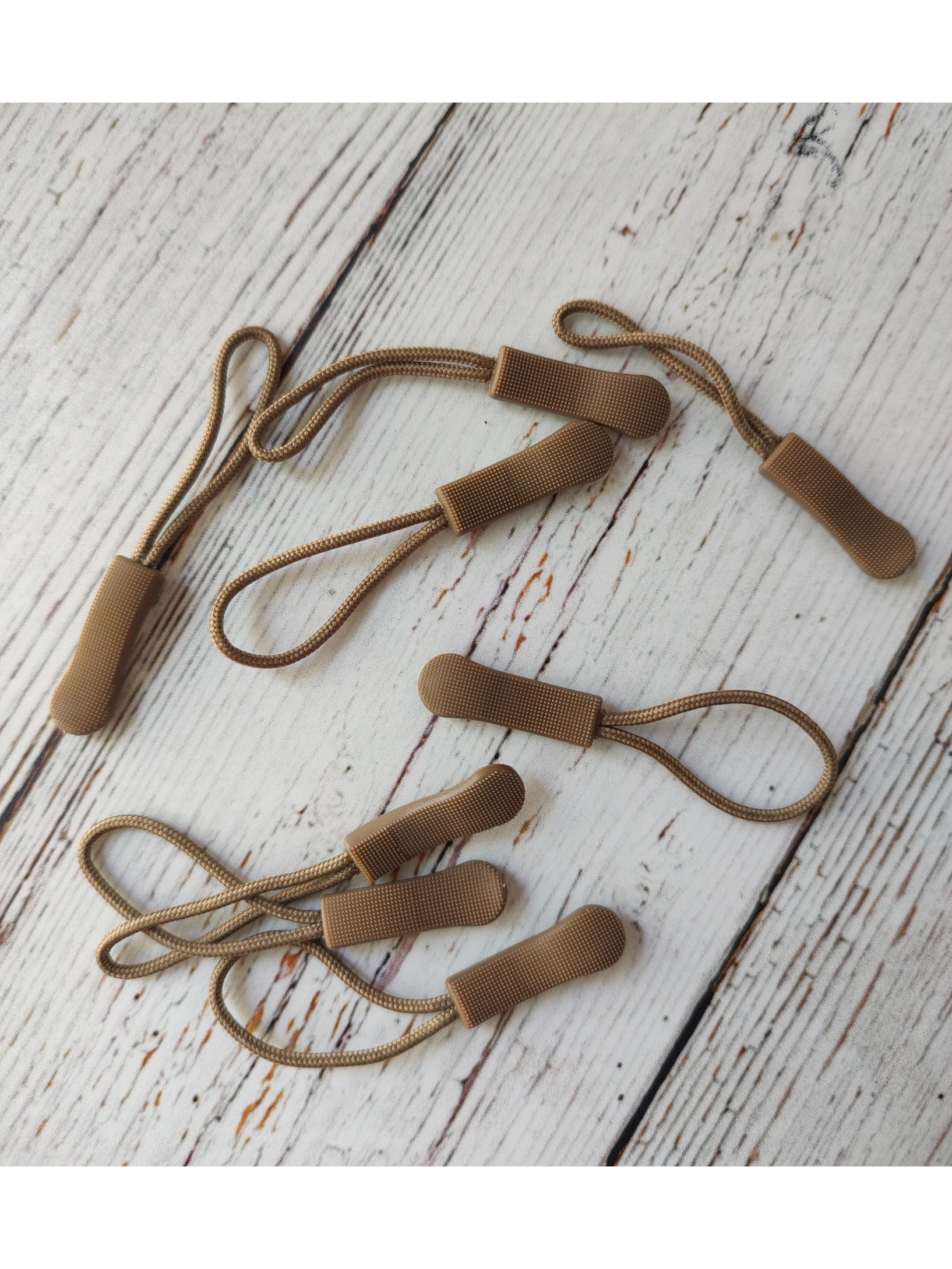 Tirador para cierre (3und) 1