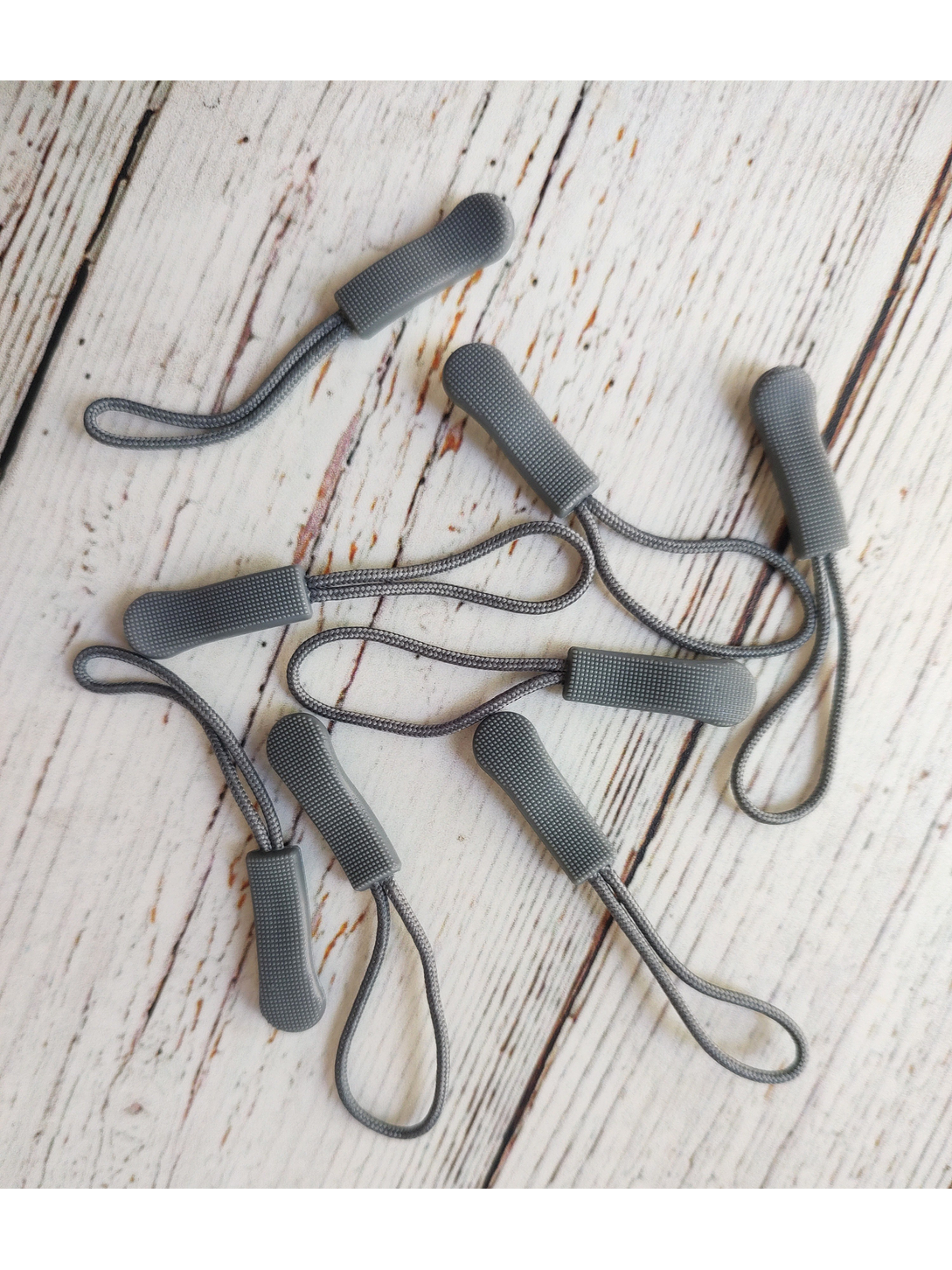 Tirador para cierre (10und) 8