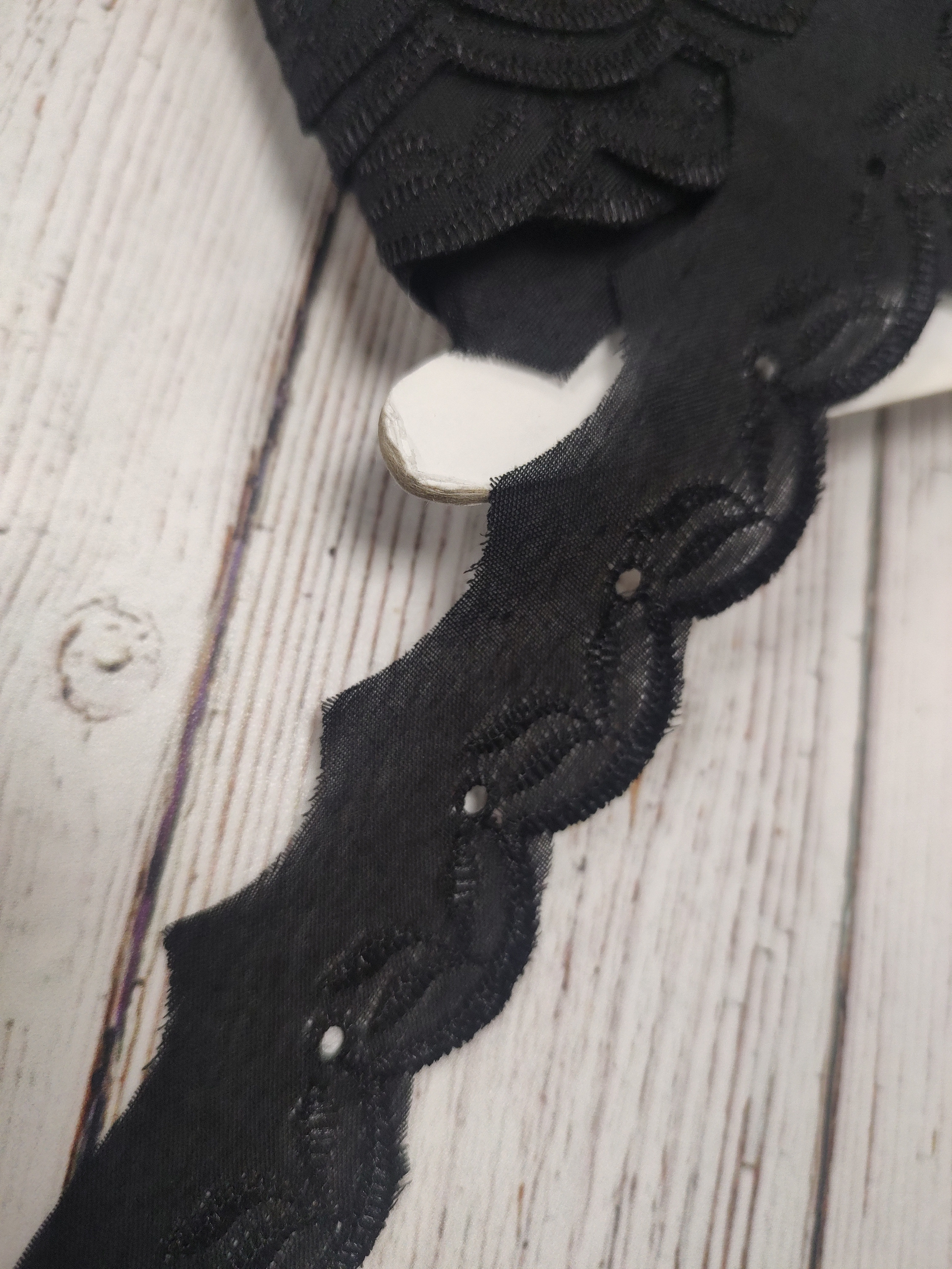 Broderie Brote 3cms por metro 1