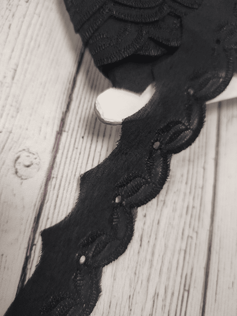 Broderie Brote 3cms por metro