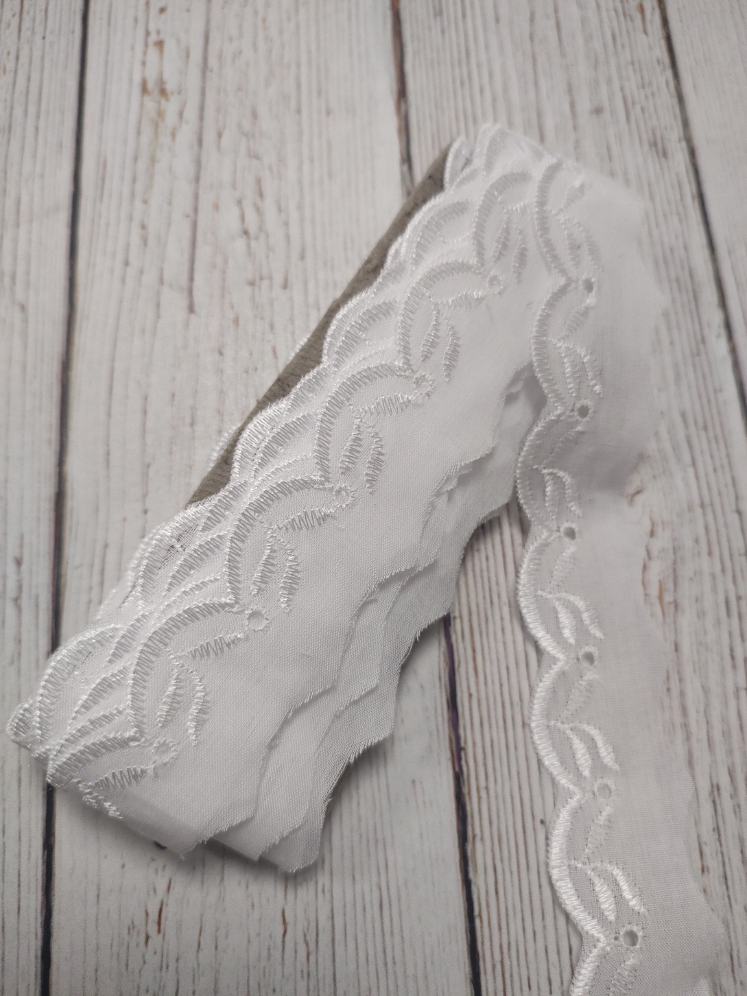 Broderie Brote 3cms por metro 2