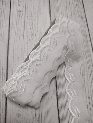 Broderie Brote 3cms por metro