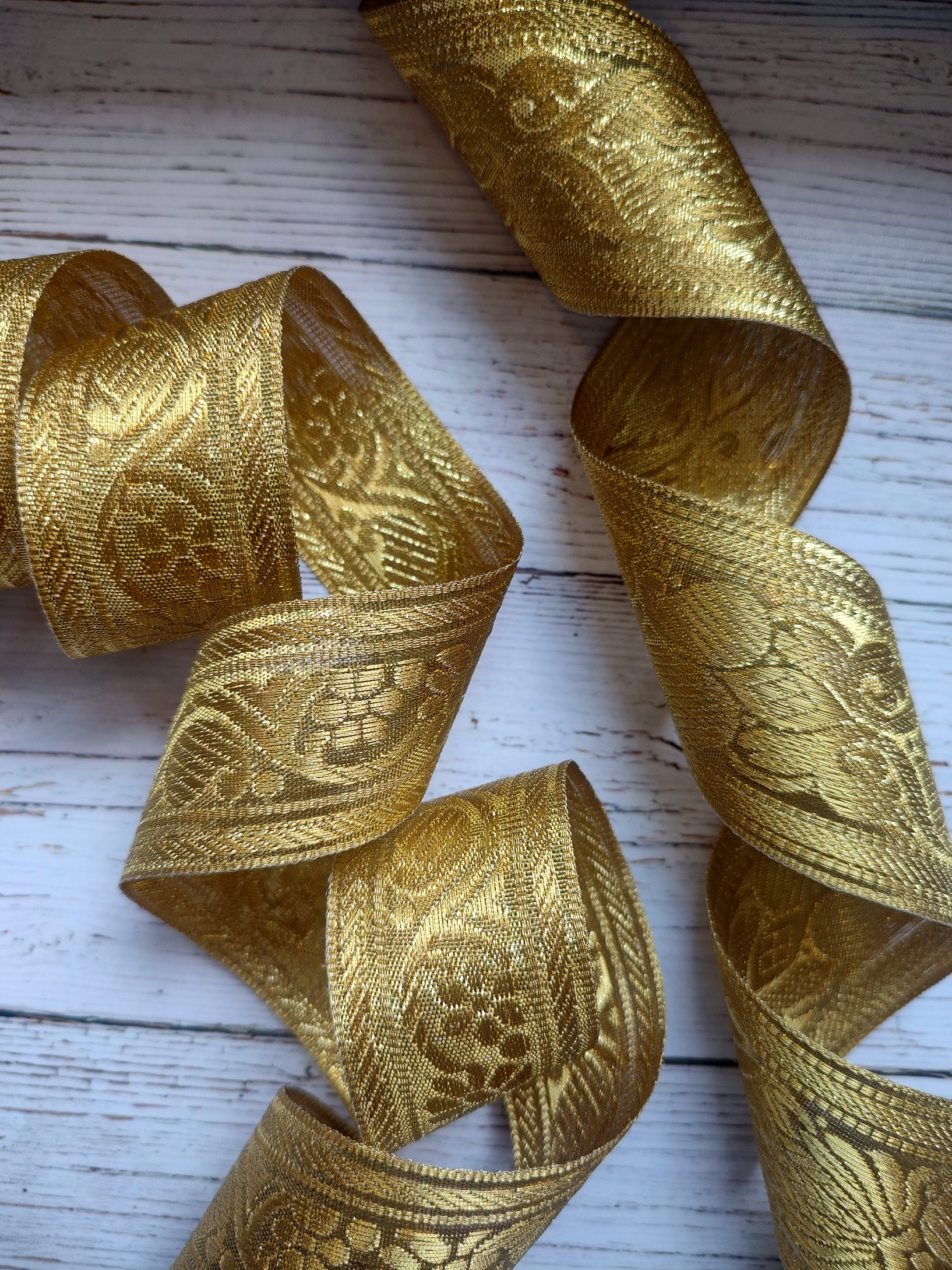 Cinta Jacquard Dorada por metro 1