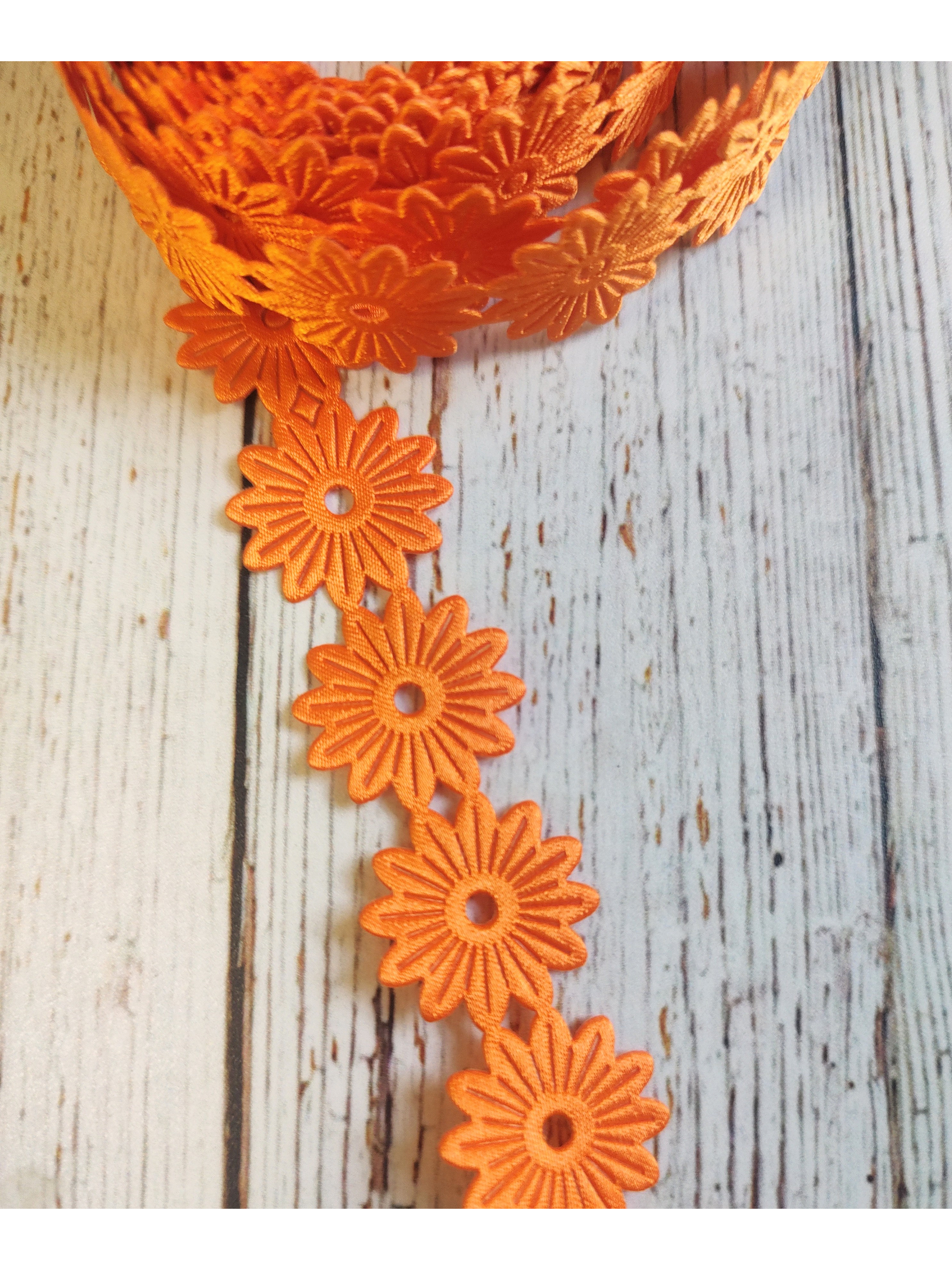 Cinta flores troqueladas 3mts 16