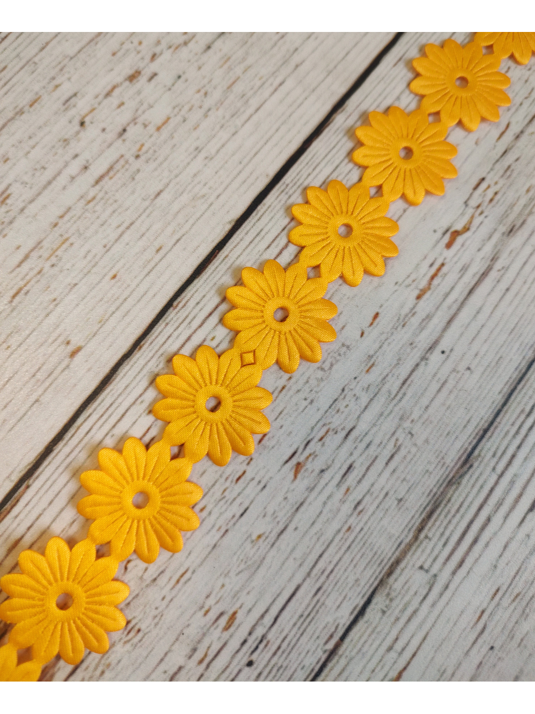 Cinta flores troqueladas 3mts 17