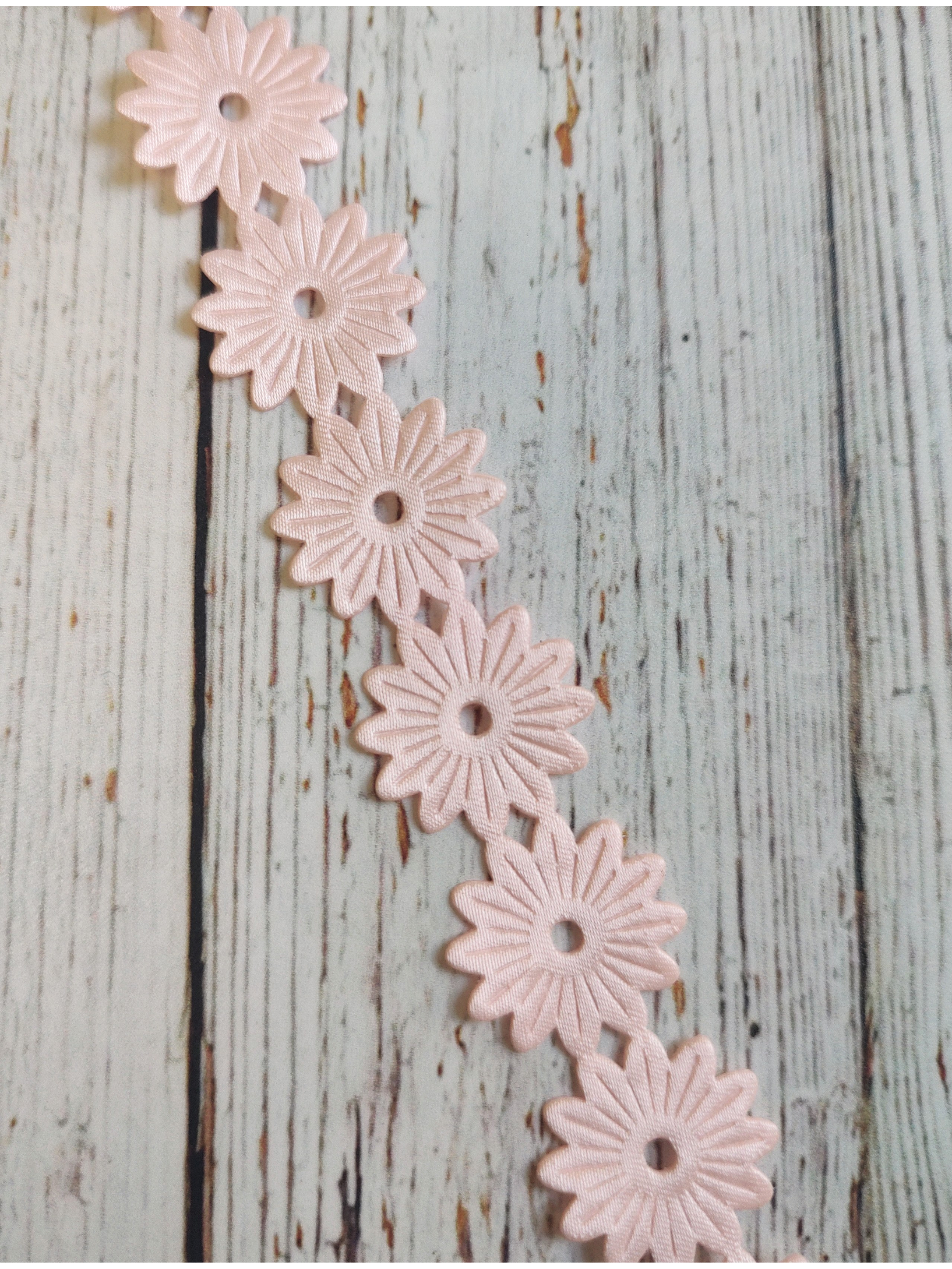 Cinta flores troqueladas 3mts 22