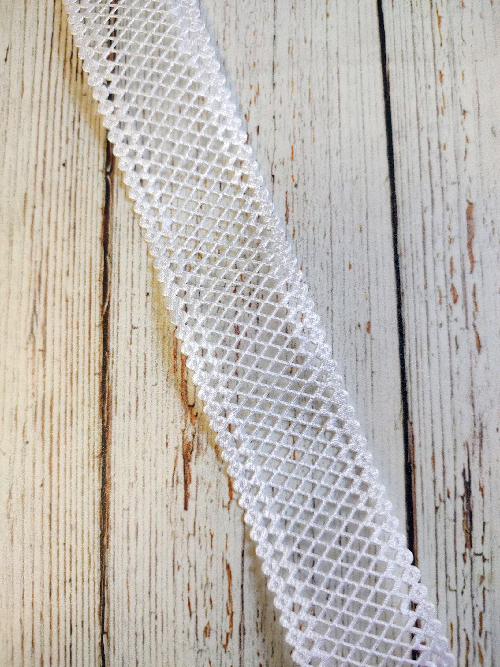 Cinta rejilla troquelada 3mts 2