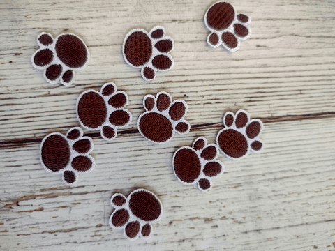 Parche termoadhesivo huellita café 