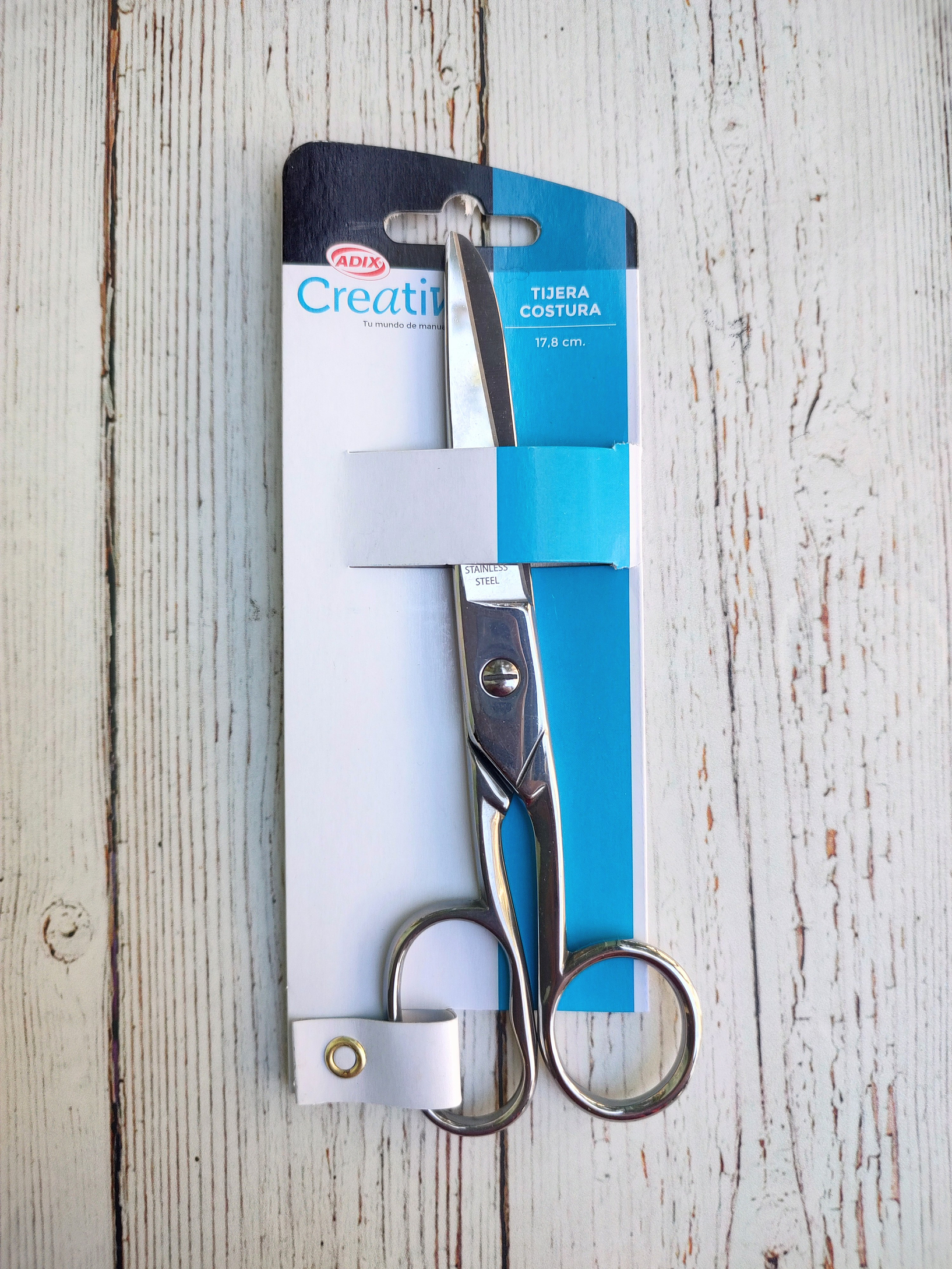 Tijera Metálica para tela  1