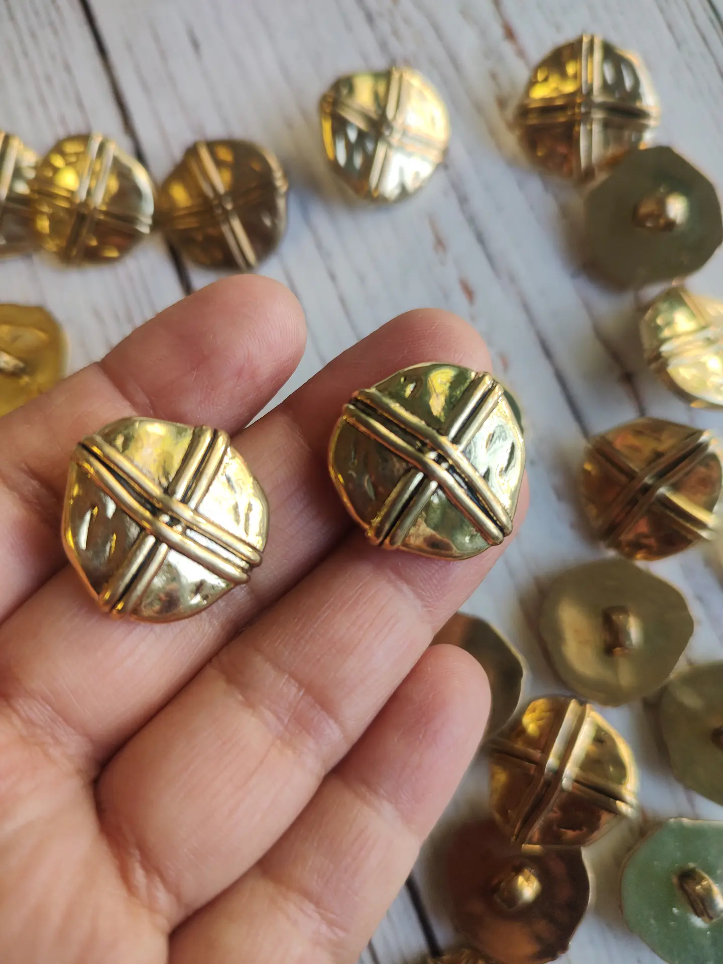 Botones Hogaza dorados unidad 1