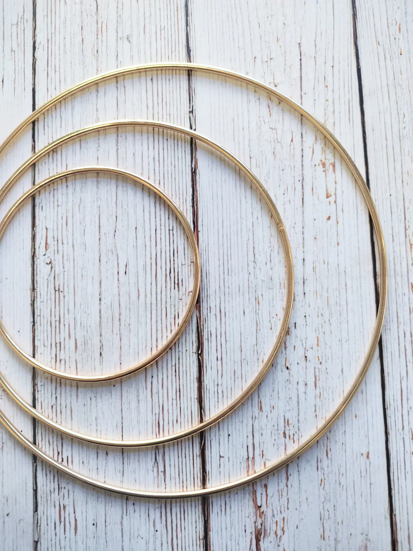 Argolla metálica dorada 1