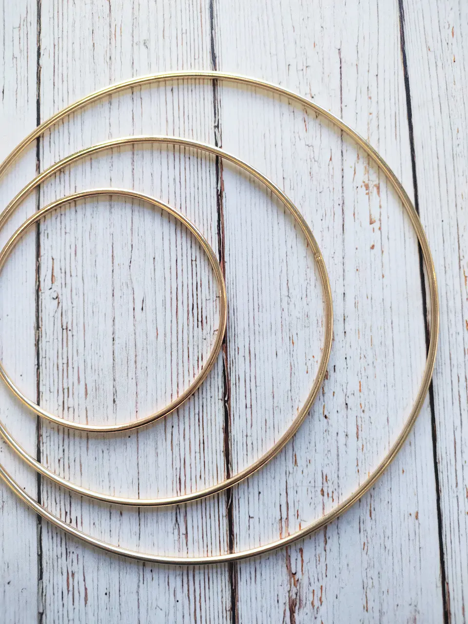 Argolla metálica dorada 1