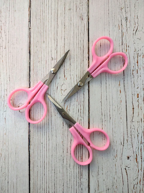 Mini Tijeras para bordado