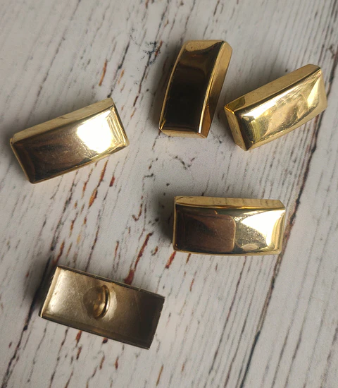 Botón Bronce Rectangular 25mm