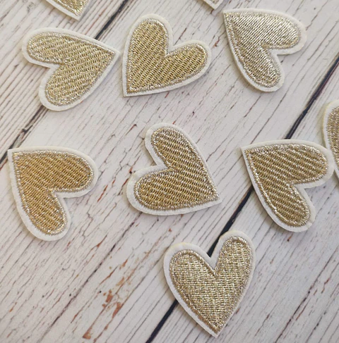 Parche corazón Dorado