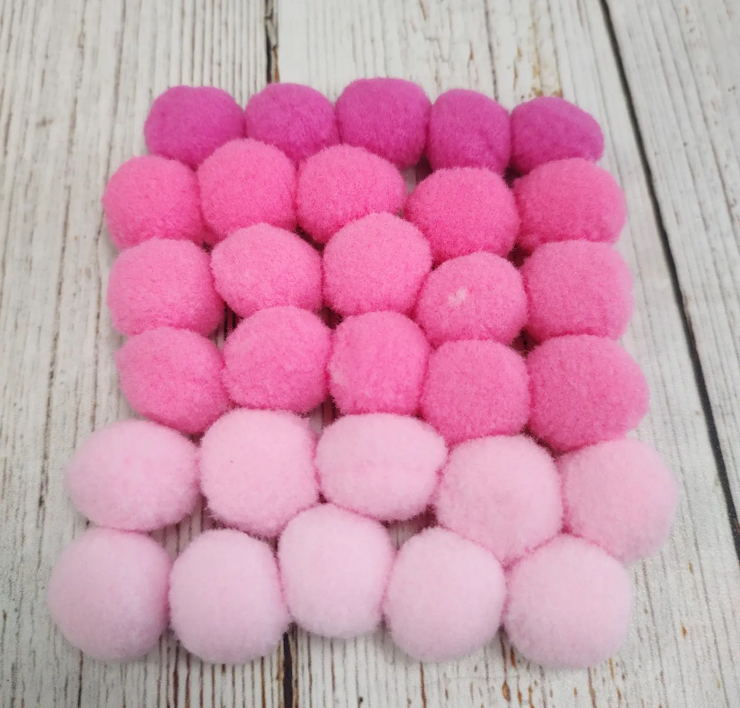 Pompones 20mm 30und 3