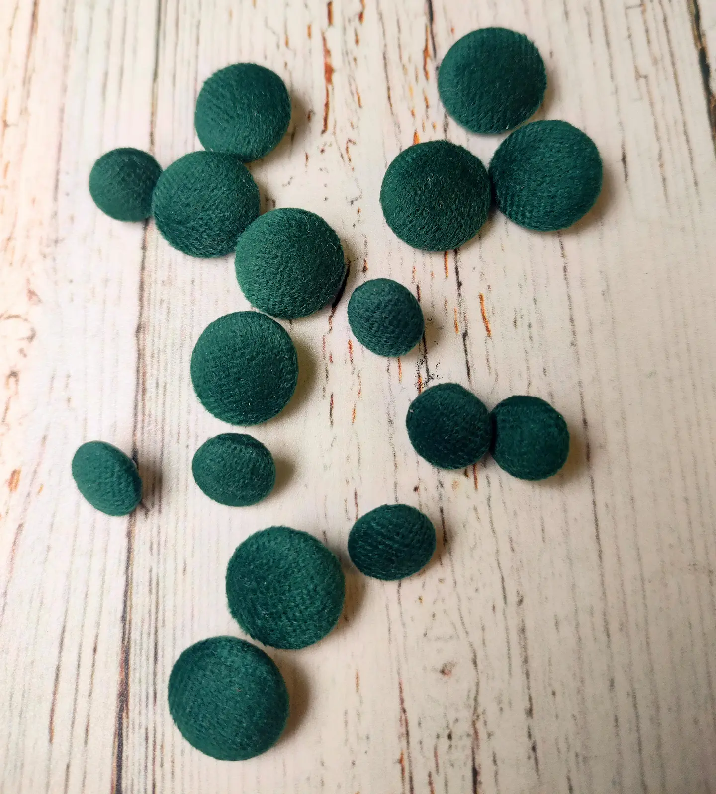 Set 4 Botones Forrados Felpa Verde 1