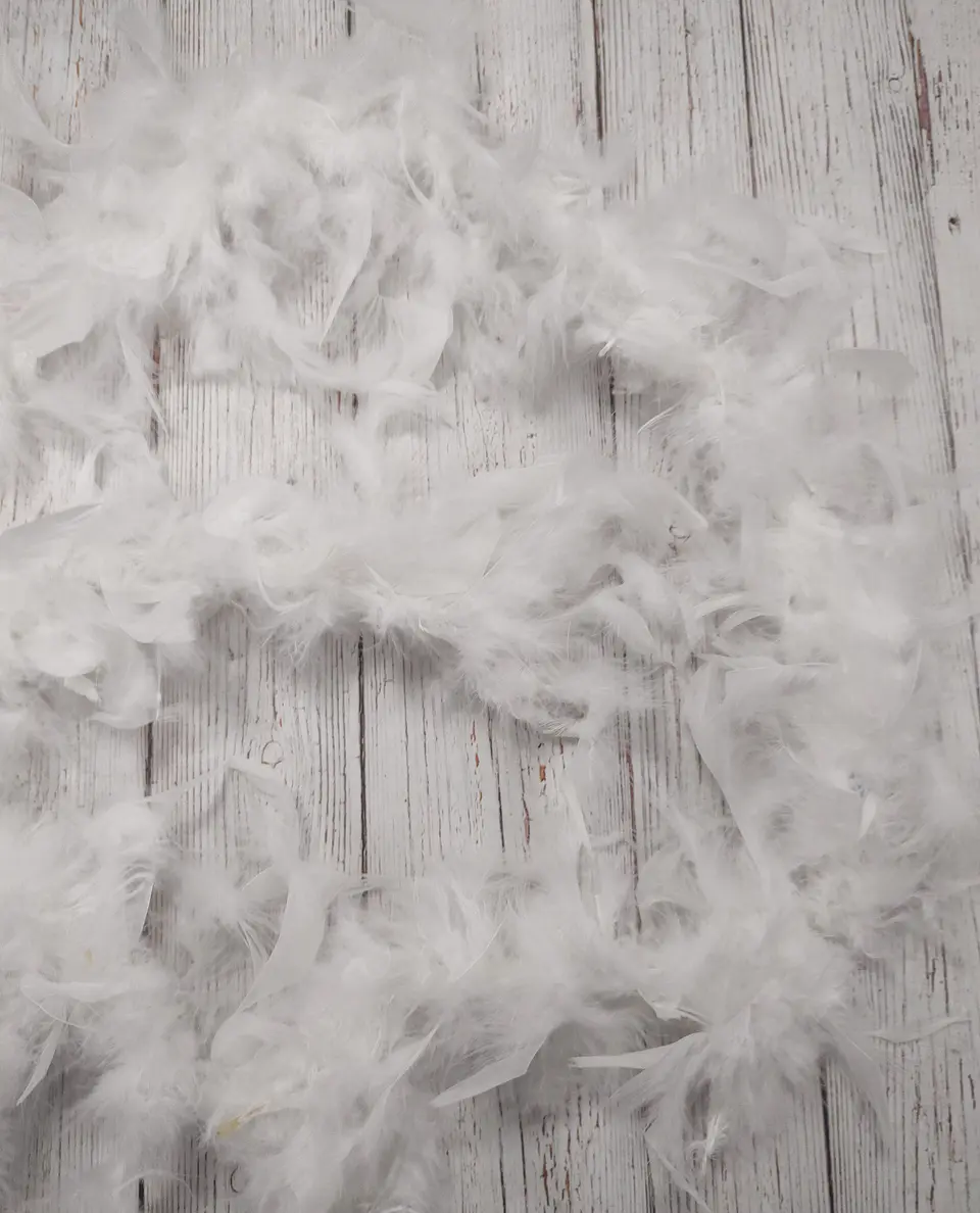 Boa Plumas 1.50mts 1
