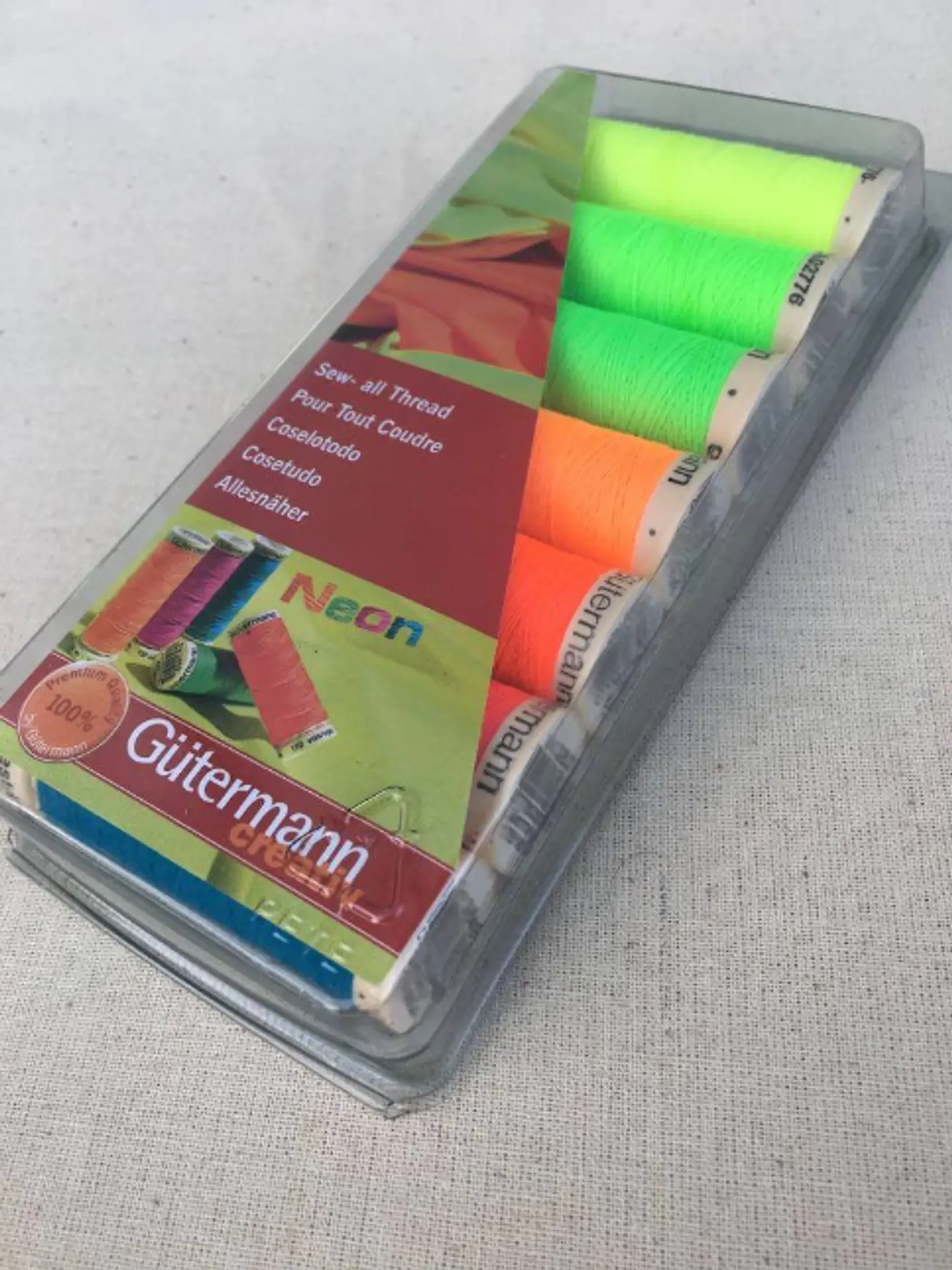 Set hilos neón Gütermann 2