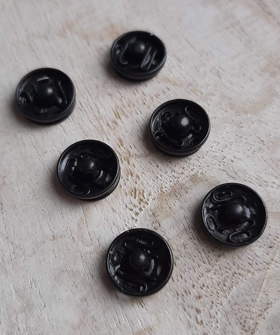 Set 6 broches a presión negro 2