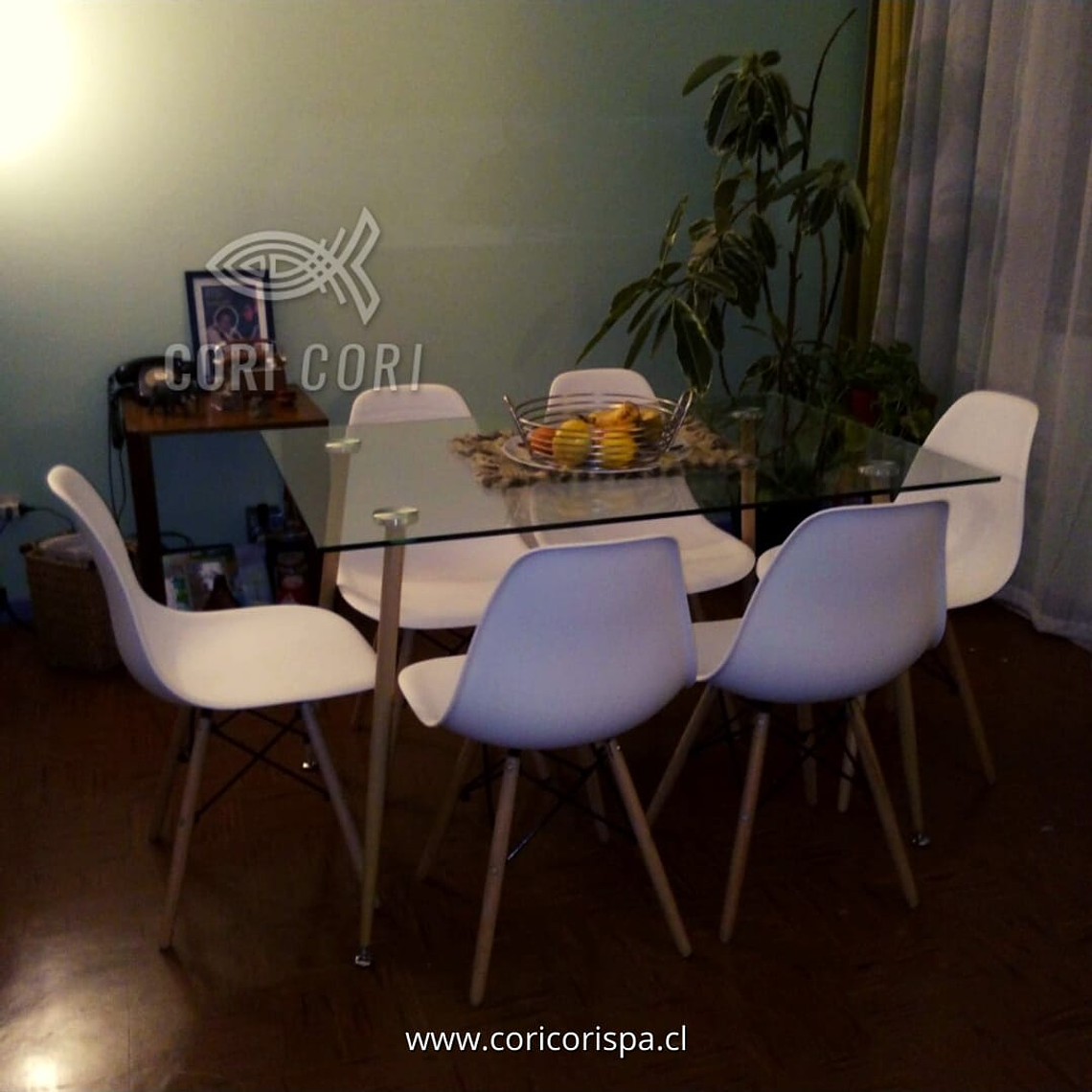 Comedor Rubi 120x80cms  + 6 Sillas Eames 8