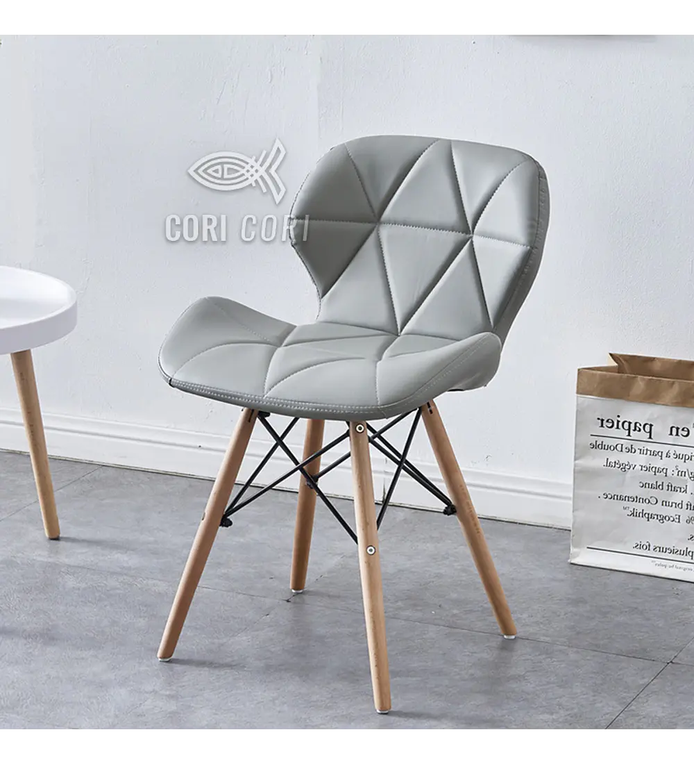 Comedor Medlock 140x90cm  + 4 Sillas Eames Mariposa Ecocuero