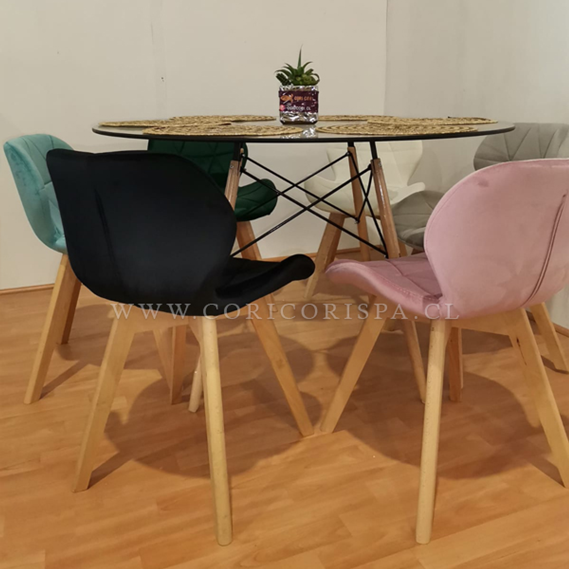 Comedor Eames Vidrio 120cms + 6 Sillas Mariposa Velvet 3