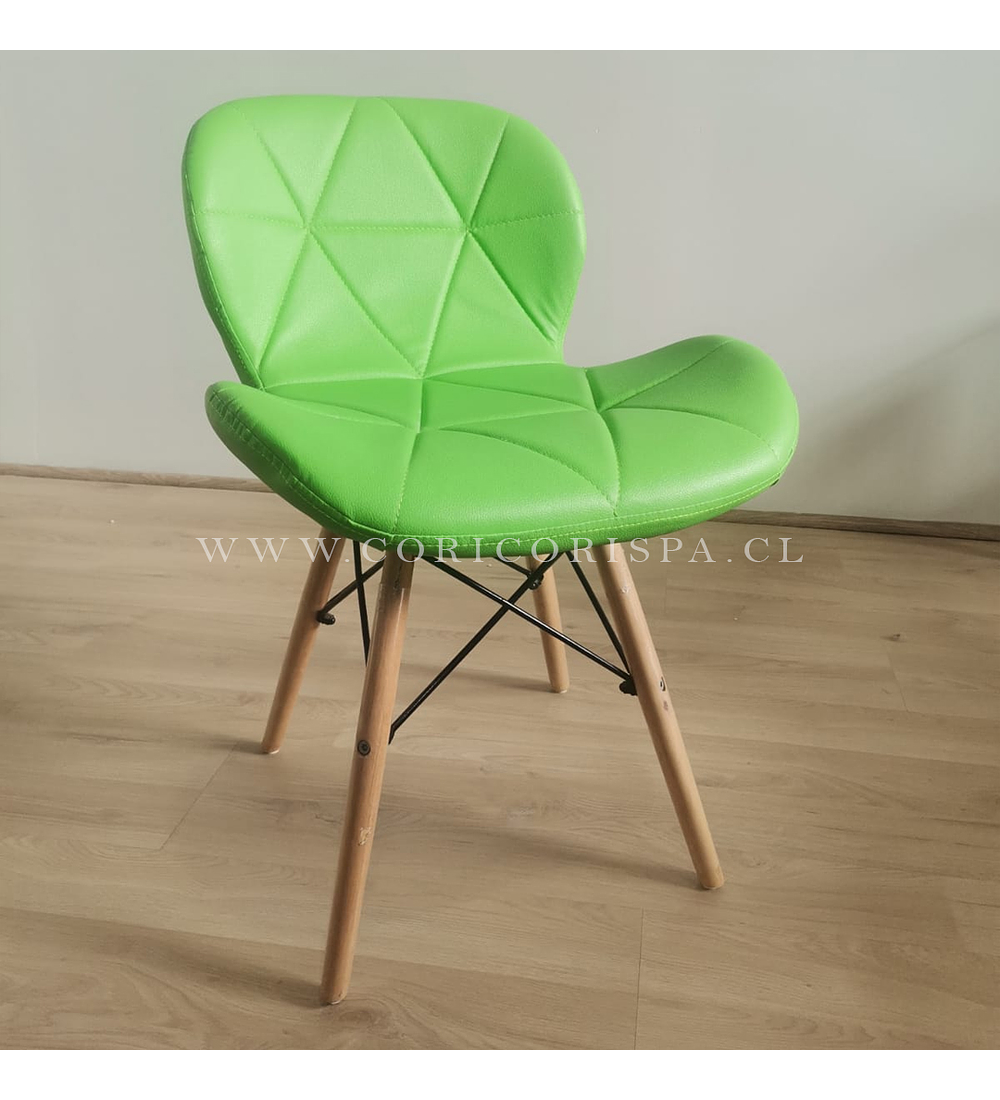 Comedor Medlock 140x90cm  + 4 Sillas Eames Mariposa Ecocuero