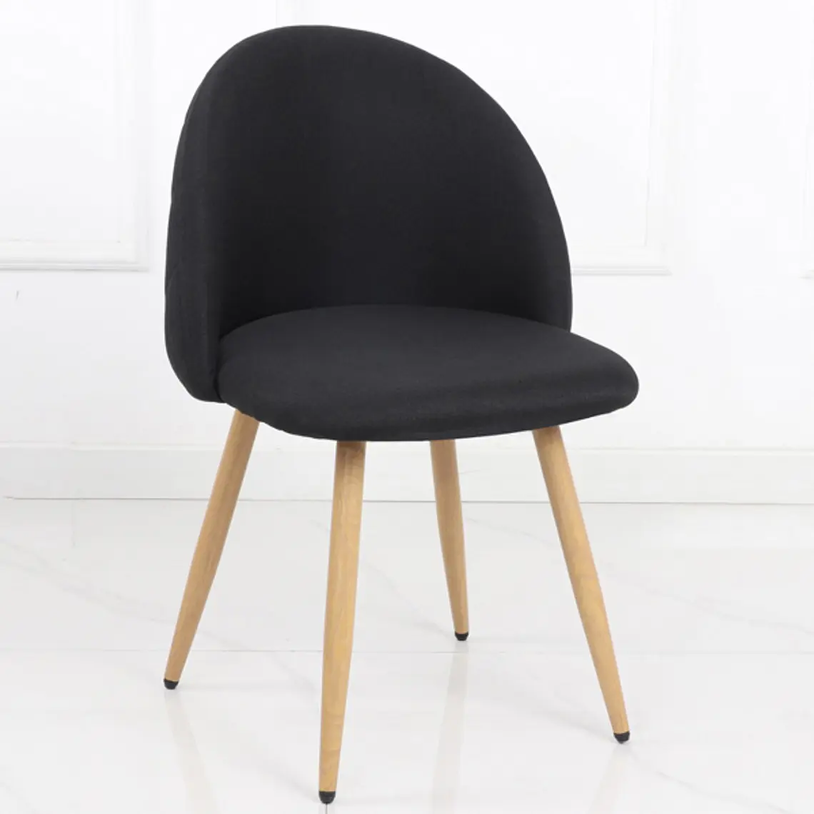 Comedor Medlock 140x90cm + 4 Sillas Bread Lino Wood 5