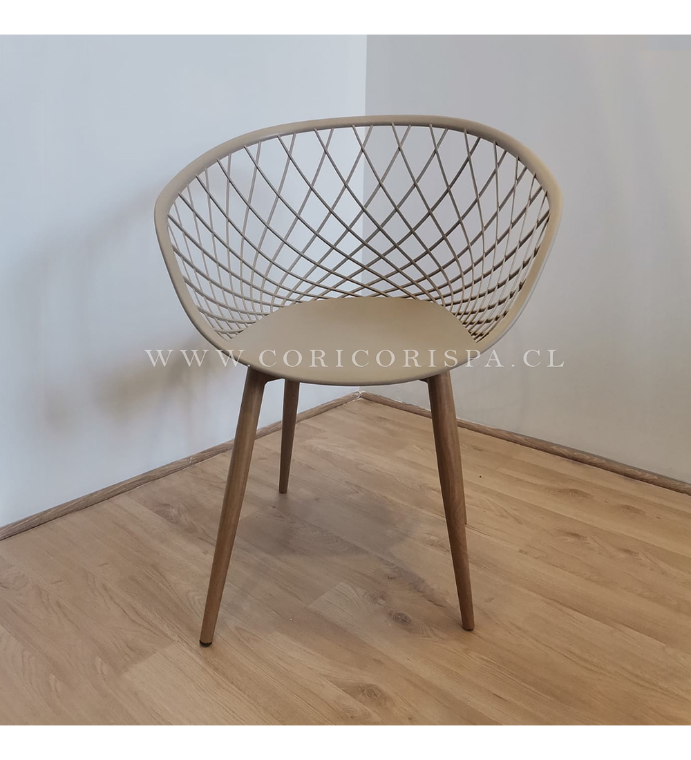 Comedor Medlock 140 x 90cm + 4 Butacas Mesh 