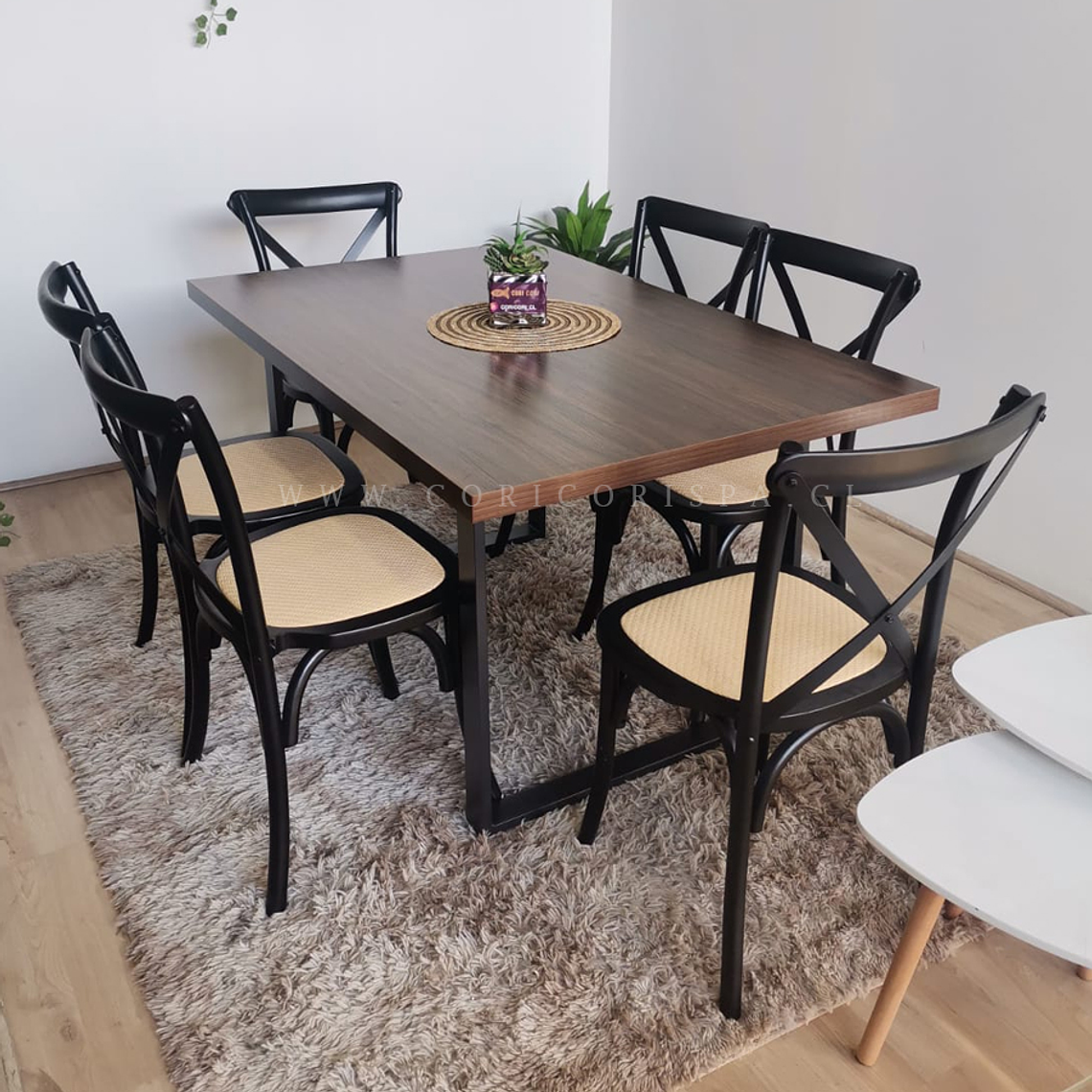 Comedor Industrial 140x90cms + 6 Sillas Crossback Madera 3