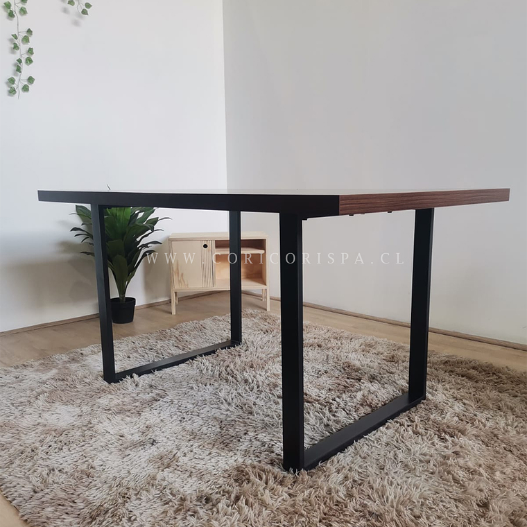 Comedor Industrial 140x90 + 4 Sillas Tolix Asiento de Madera 6