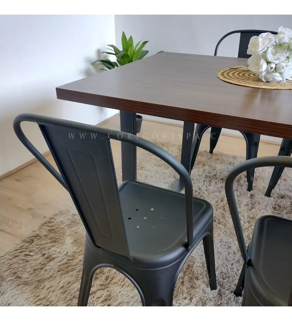 Comedor Industrial 140x90 + 4 Sillas Tolix