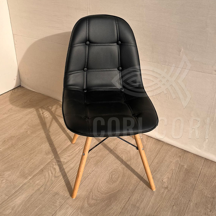 Comedor Eames Vidrio 80cms + 4 Sillas Capitonne Eames Ecocuero 7