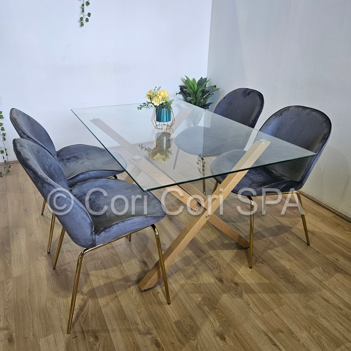 Comedor Medlock 140 x90cm + 4 Sillas Beetle 3