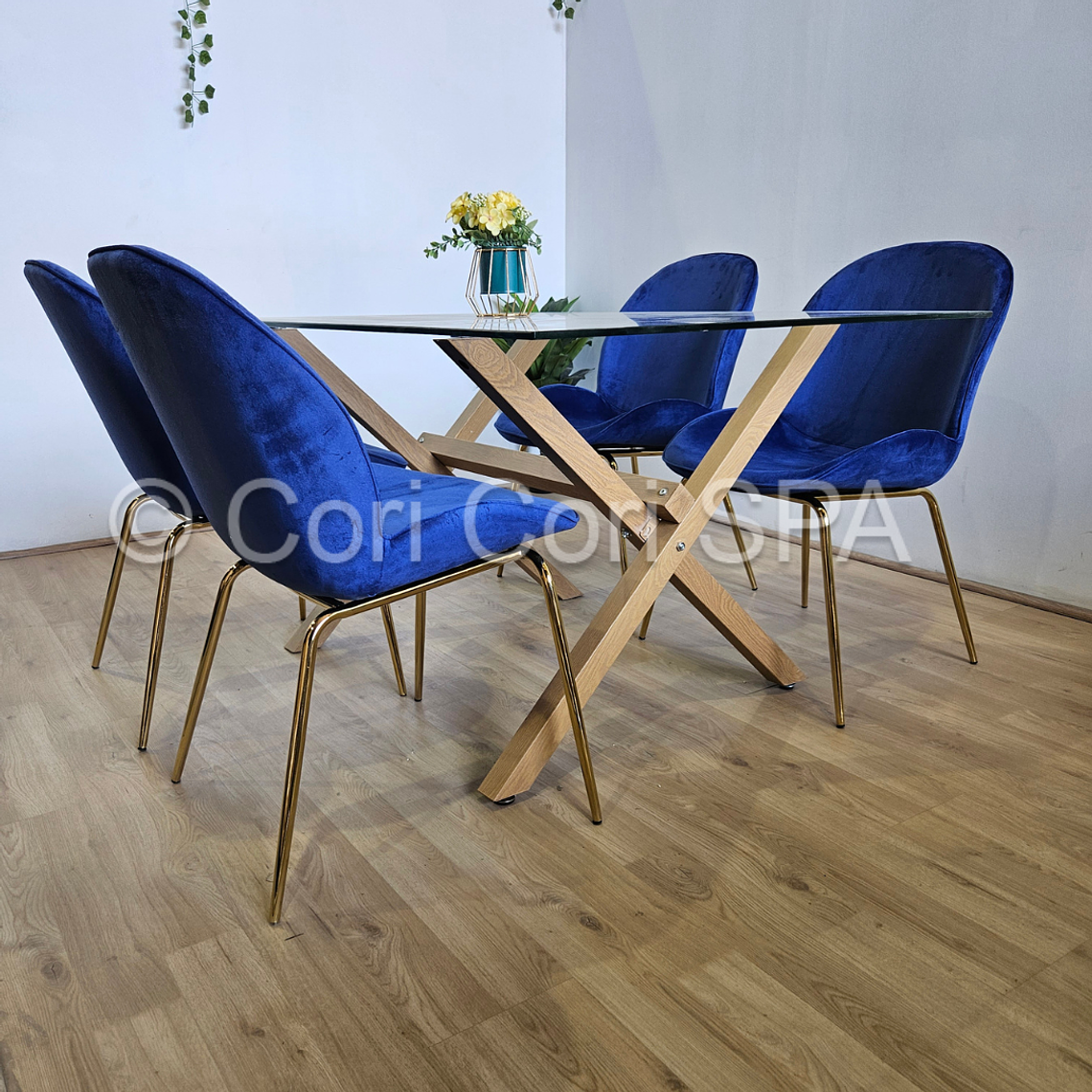 Comedor Medlock 140 x90cm + 4 Sillas Beetle 4