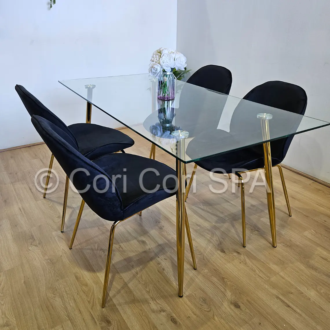 Comedor Rubi Gold 160x80cms + 4 Sillas Beetle 11