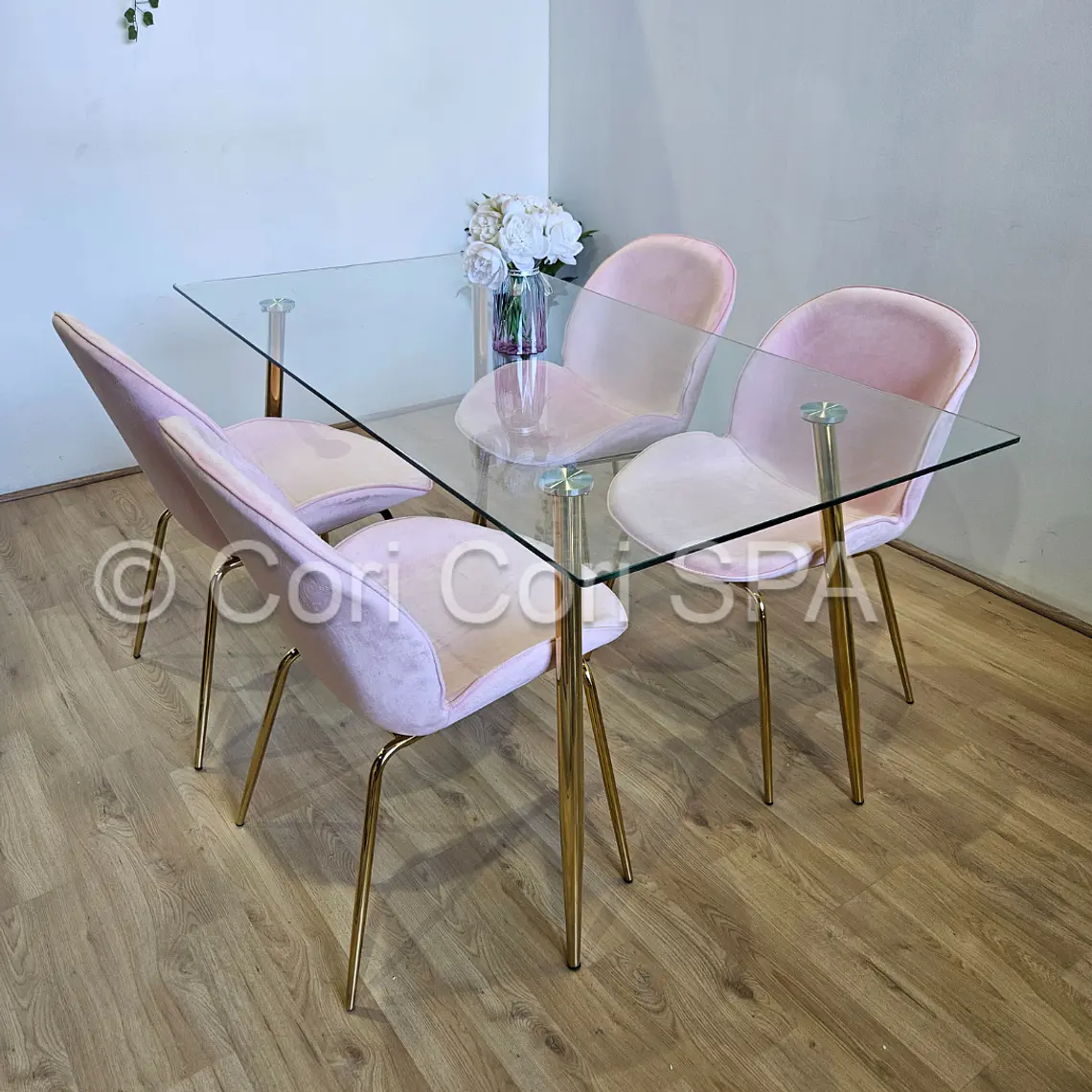Comedor Rubi Gold 160x80cms + 4 Sillas Beetle 2