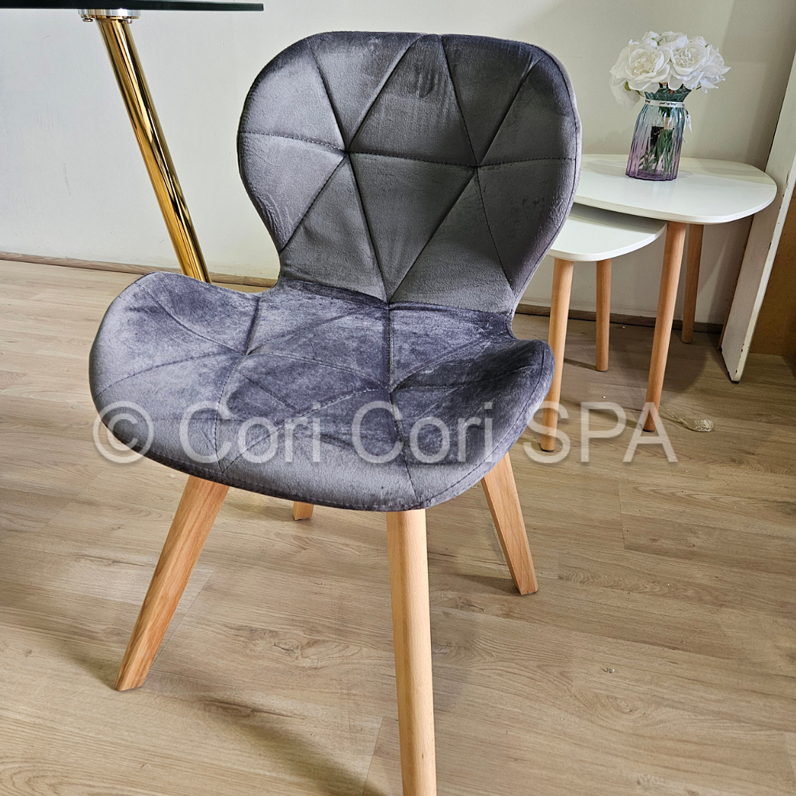 Comedor Rubi Gold Cuadrada 80x80cms + 2 Sillas Mariposa Velvet 6